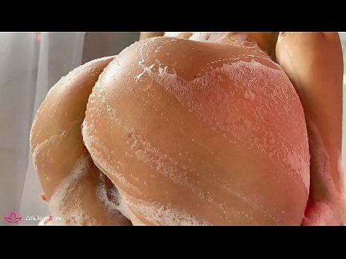 ❤️ Brunette masturboi pillua vibraattorilla intensiiviseen orgasmiin suihkussa ️ Vittu video at porn fi.pornosexphoto.ru